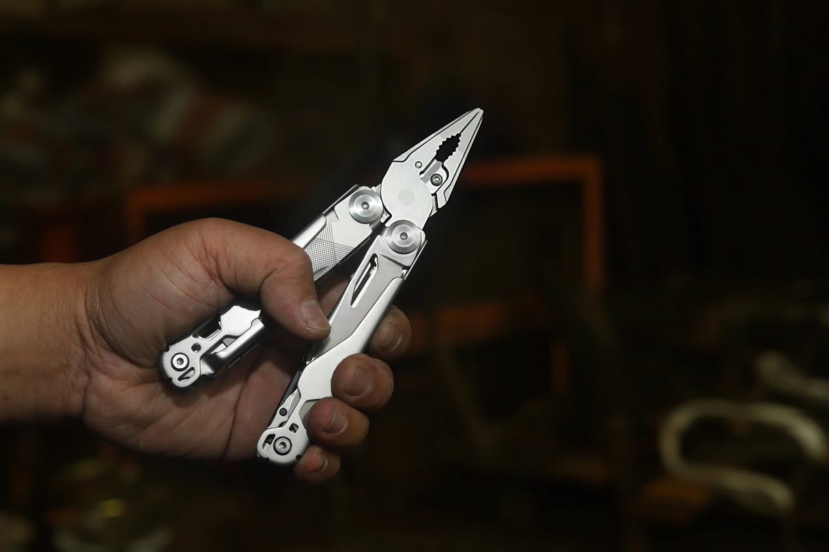 Multi Tool Pin 18-in-1 Stainless Steel Multi Tool